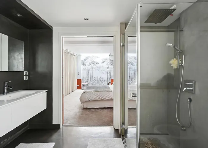 Av Experiences - Maison Belleville Luxury فيلة